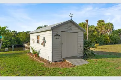 18234 Avonsdale Circle, Port Charlotte, FL 33948 - Photo 24