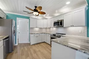 2400 Pine Ct, Nokomis, FL 34275 - Photo 18