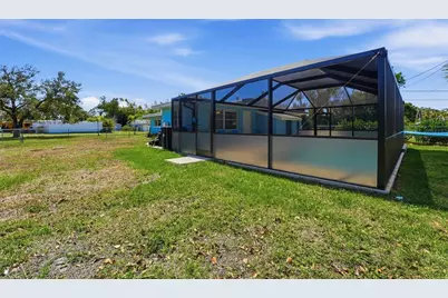 2400 Pine Court, Nokomis, FL 34275 - Photo 36