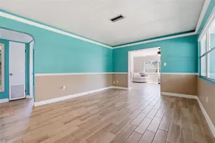 2400 Pine Ct, Nokomis, FL 34275 - Photo 8