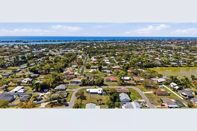 2400 Pine Court, Nokomis, FL 34275 - Photo 40