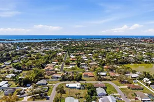 2400 Pine Ct, Nokomis, FL 34275 - Photo 40