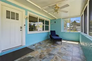 2400 Pine Ct, Nokomis, FL 34275 - Photo 4