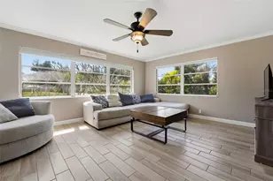 2400 Pine Ct, Nokomis, FL 34275 - Photo 12