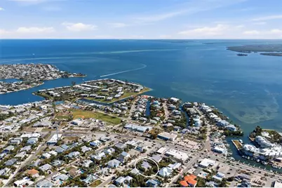 309 57th Street, Holmes Beach, FL 34217 - Photo 30