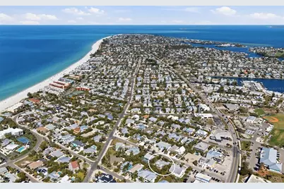 309 57th Street, Holmes Beach, FL 34217 - Photo 2