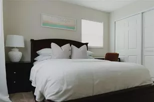 4549 McIntosh Ln, Sarasota, FL 34232 - Photo 8