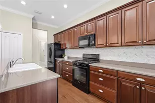 357 Marsh Creek Rd, Venice, FL 34292 - Photo 12