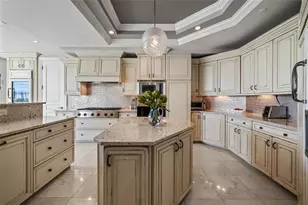 464 Golden Gate Point, Sarasota, FL 34236 - Photo 30