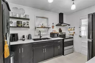 2562 Ashton Rd, Sarasota, FL 34231 - Photo 14