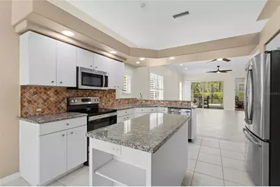 7161 Drewrys Bluff, Bradenton, FL 34203 - Photo 6