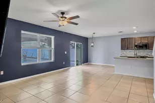 10003 Geese Trail Cir, Sun City Center, FL 33573 - Photo 12