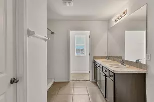 10003 Geese Trail Cir, Sun City Center, FL 33573 - Photo 30