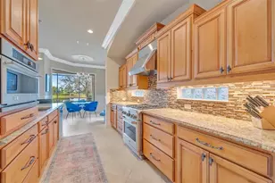 15407 Helmsdale Pl, Lakewood Ranch, FL 34202 - Photo 14