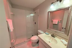 6896 W Country Club Ln, Sarasota, FL 34243 - Photo 20