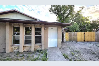 208 58th Avenue E, Bradenton, FL 34203 - Photo 2