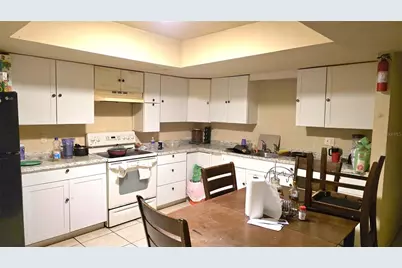 208 58th Avenue E, Bradenton, FL 34203 - Photo 4