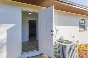 1517 Hallam Ct N, Lakeland, FL 33813 - Photo 46