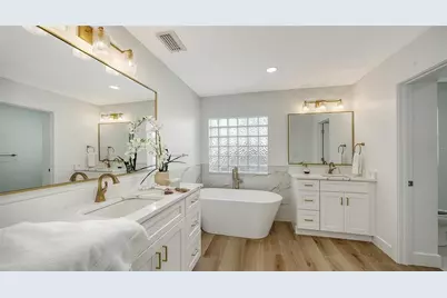 339 Treasure Boat Way, Sarasota, FL 34242 - Photo 36
