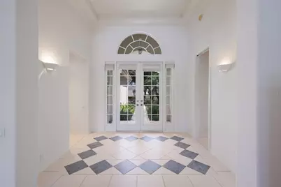 8428 Misty Morning Court, Lakewood Ranch, FL 34202 - Photo 6