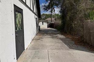 1500 Crest Dr, Englewood, FL 34223 - Photo 2