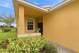 7031 Chatum Light Run, Bradenton, FL 34212 - Photo 4