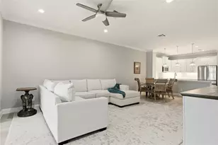 8142 Miramar Way, Lakewood Ranch, FL 34202 - Photo 10