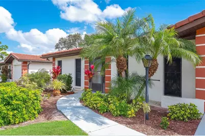 6004 Vivienda Drive #8, Bradenton, FL 34207 - Photo 2