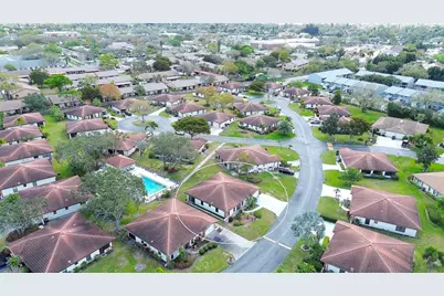 6004 Vivienda Drive #8, Bradenton, FL 34207 - Photo 28