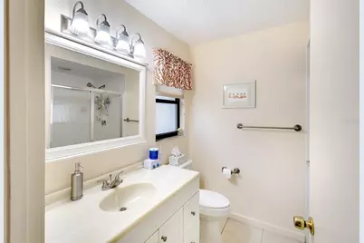 6004 Vivienda Drive #8, Bradenton, FL 34207 - Photo 10