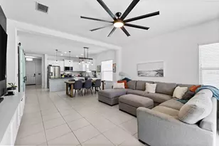 1316 Thornbury Dr, Parrish, FL 34219 - Photo 2