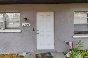 2710 5th St E, Bradenton, FL 34208 - Photo 8