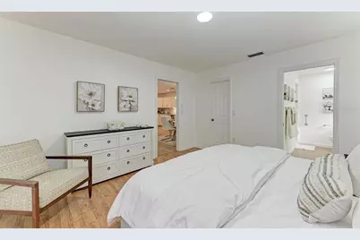 3316 Vivienda Boulevard, Bradenton, FL 34207 - Photo 10