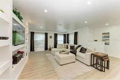 3316 Vivienda Boulevard, Bradenton, FL 34207 - Photo 4