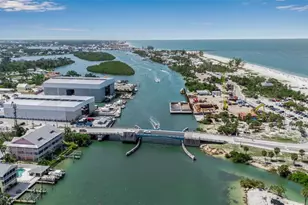 105 Shore Rd, Nokomis, FL 34275 - Photo 14