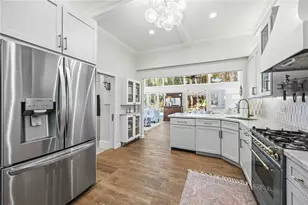 2381 Florinda St, Sarasota, FL 34231 - Photo 6