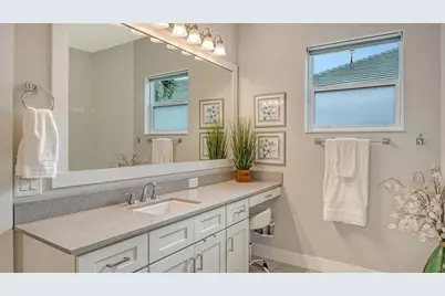 8278 Grande Shores Drive, Sarasota, FL 34240 - Photo 30