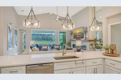 8278 Grande Shores Drive, Sarasota, FL 34240 - Photo 18