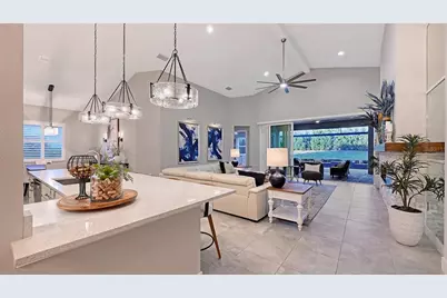 8278 Grande Shores Drive, Sarasota, FL 34240 - Photo 10