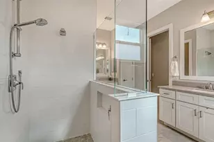 8278 Grande Shores Dr, Sarasota, FL 34240 - Photo 32