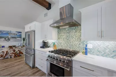 517 70th Street, Holmes Beach, FL 34217 - Photo 10