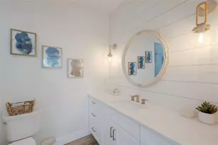 517 70th St, Holmes Beach, FL 34217 - Photo 18