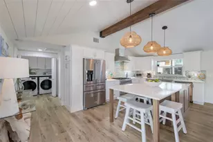 517 70th St, Holmes Beach, FL 34217 - Photo 8