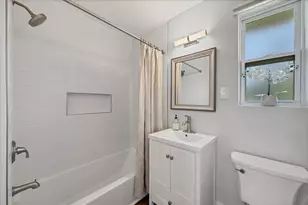 4737 Del Rio Way S, Gulfport, FL 33711 - Photo 24