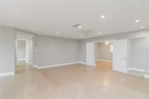 5823 22nd St W, Bradenton, FL 34207 - Photo 6