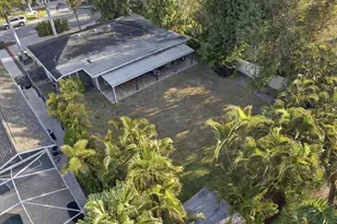 1891 Prospect St, Sarasota, FL 34239 - Photo 6