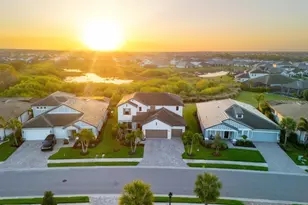 17731 Savory Mist Cir, Bradenton, FL 34211 - Photo 2