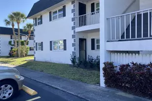 304 47th Ave Dr W, Bradenton, FL 34207 - Photo 1