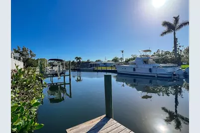 907 22nd Avenue W, Palmetto, FL 34221 - Photo 16