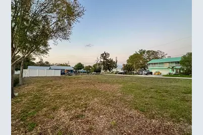 907 22nd Avenue W, Palmetto, FL 34221 - Photo 18